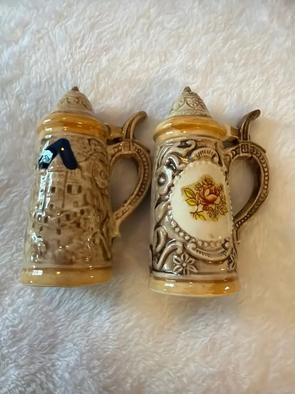 Vintage Mini Ceramic Beer Stein Salt & Pepper Shakers Floral Relief Japan Set 2